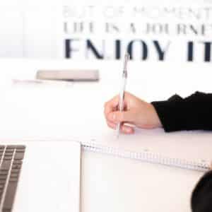 millennial women career paths, tips for making your next career move and advancing, women in leadership roles, tips for career advancement as a women, #careeradvice, #careermoves, #careeradvancement, #careertips, #womeninleadership, #womeninbusiness, #femalecareers